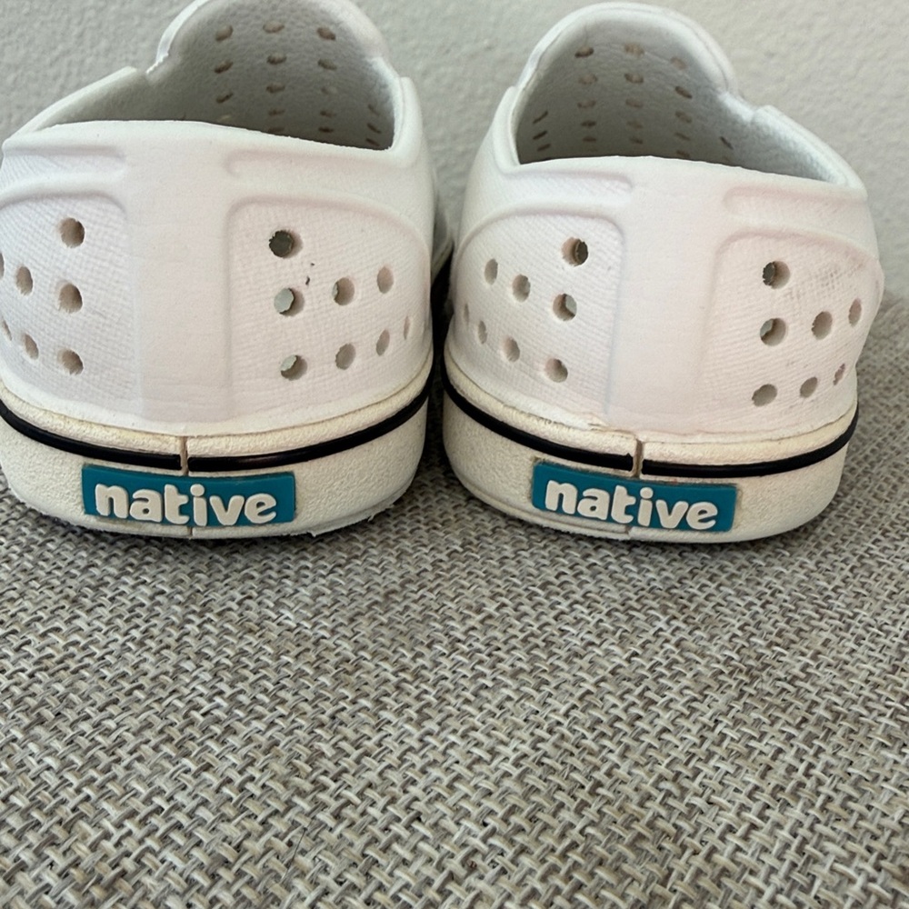 Native Kids White Slip-On Shoes - Picture 4 of 6